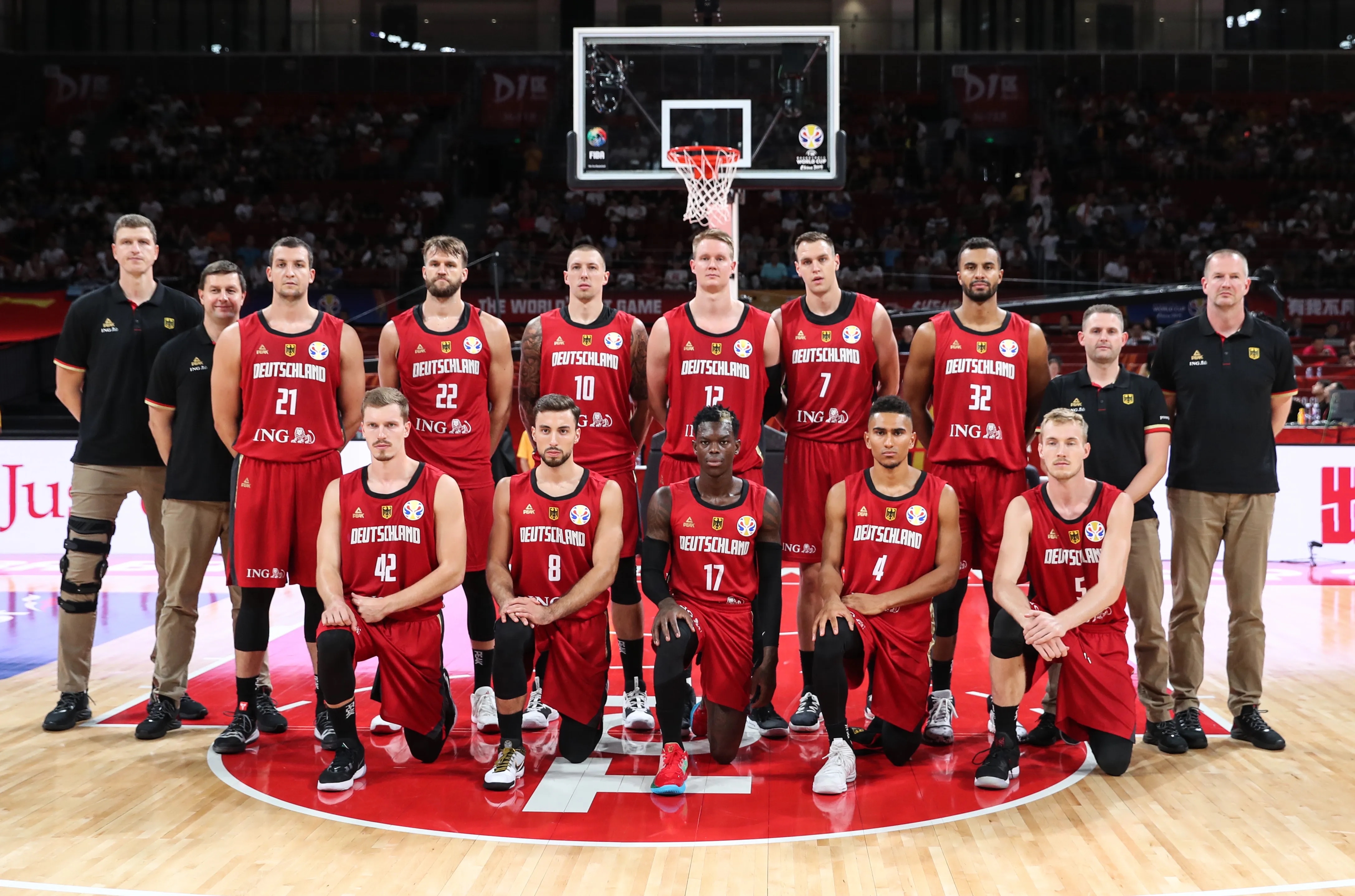 德国队前途光明！，西亚卡姆新星战术调整表现突出再创辉煌时刻的简单介绍