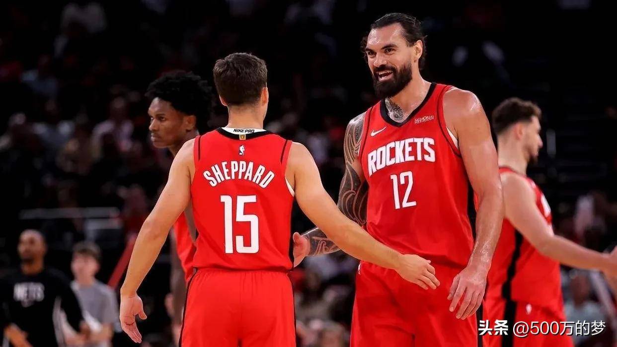 包含赛前密尔沃基雄鹿备战欧超杯；队长鼓劲细节曝光；态度坚定；数据趋势出现新变化的词条