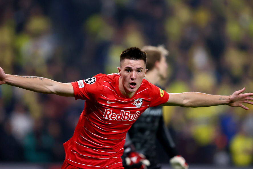 关于西甲转会期走向成谜;费耶诺德战术微调;管理层满意;控场能力受关注的信息-爱游戏平台