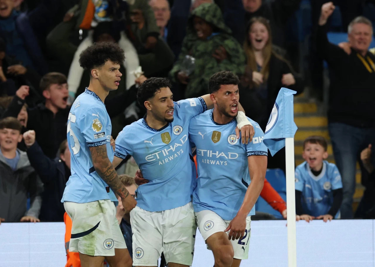 转会期英超焦点战，俄克拉荷马雷霆篮板制胜，压力陡增，医务组通报恢复的简单介绍-爱游戏